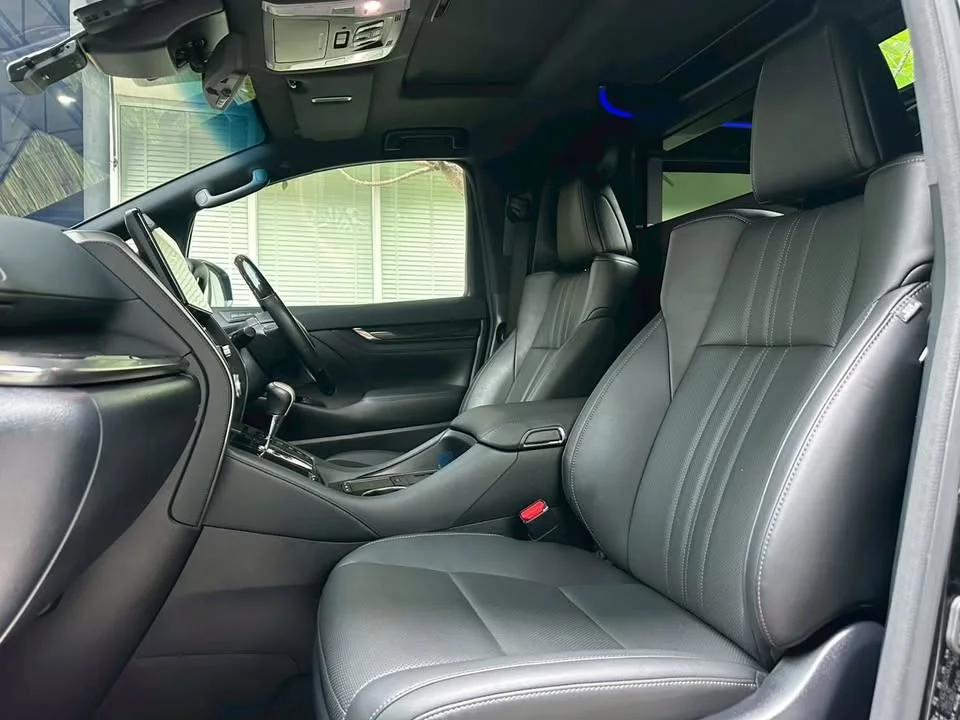 2020 Lexus LM I 3