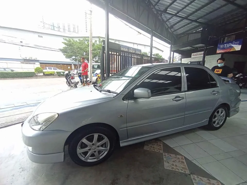2010 Mitsubishi Lancer VIII 2