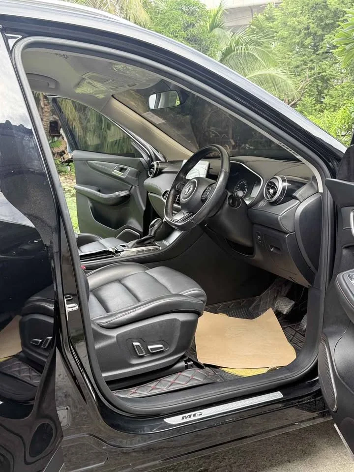 2020 MG HS 2