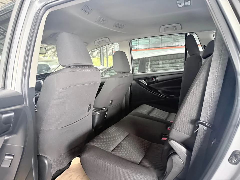 2020 Toyota Innova II 2