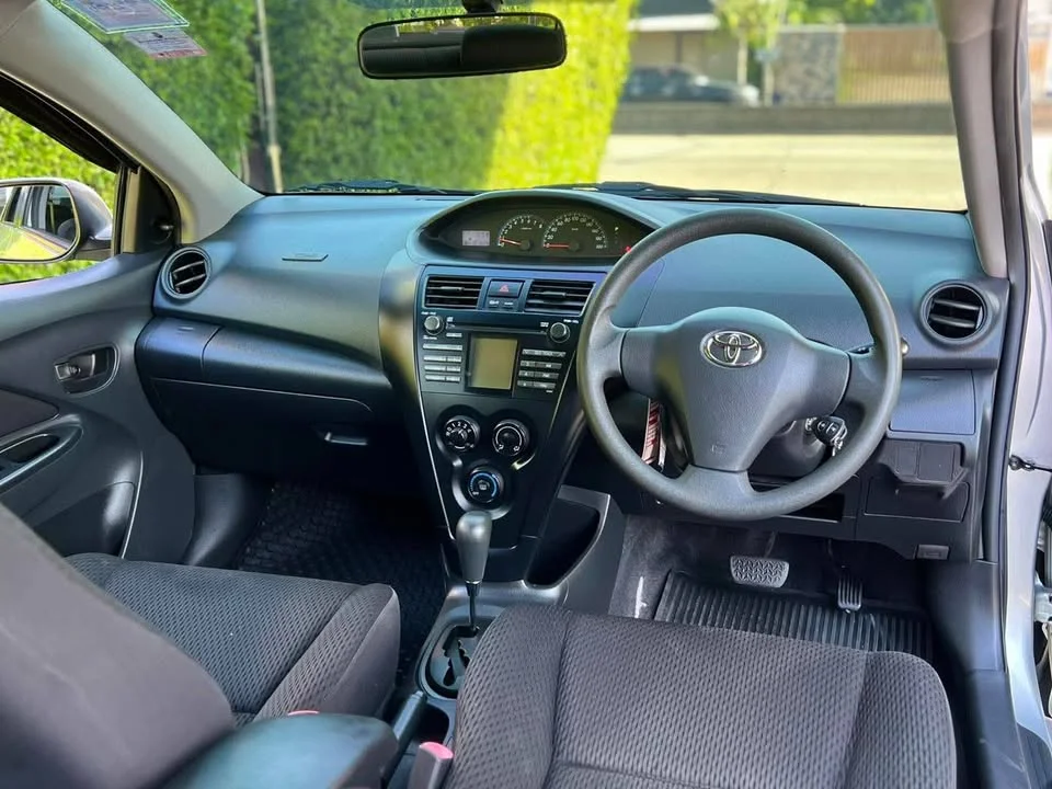 2010 Toyota Vios II 2