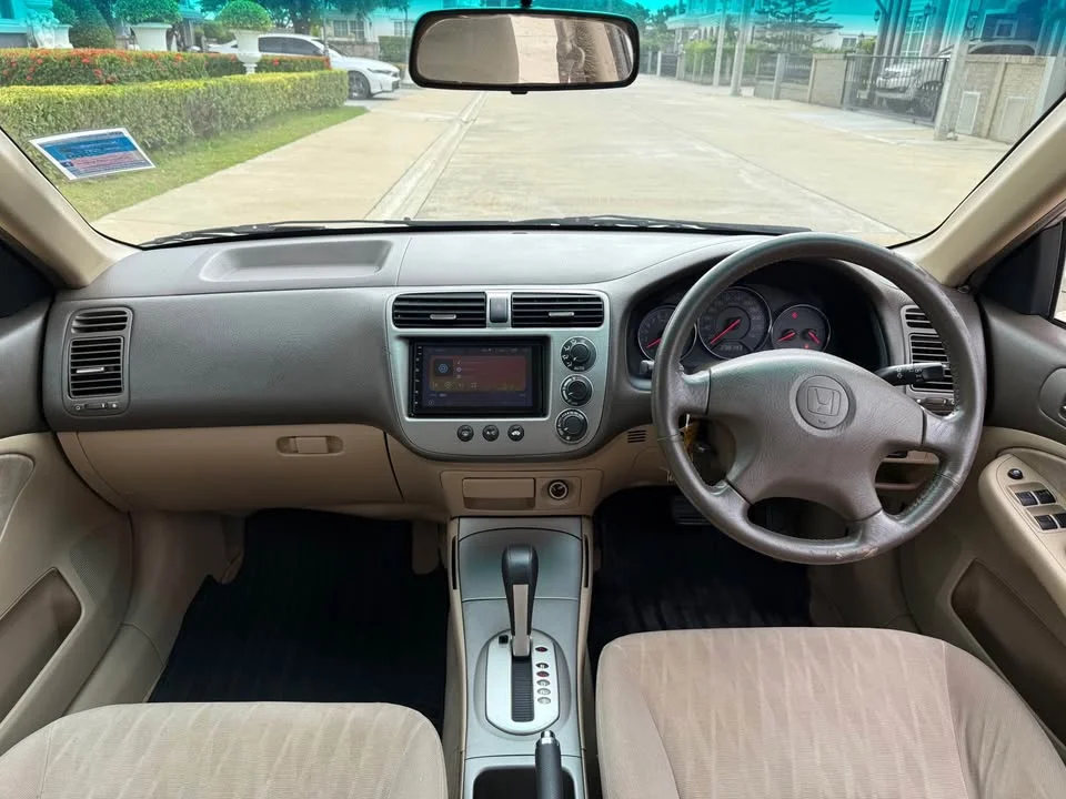 2005 Honda Civic VII 3