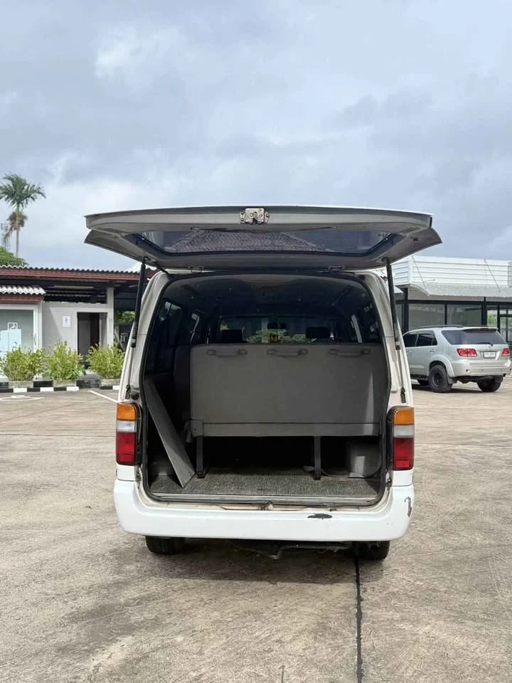 2003 Toyota Commuter IV (H100) 2
