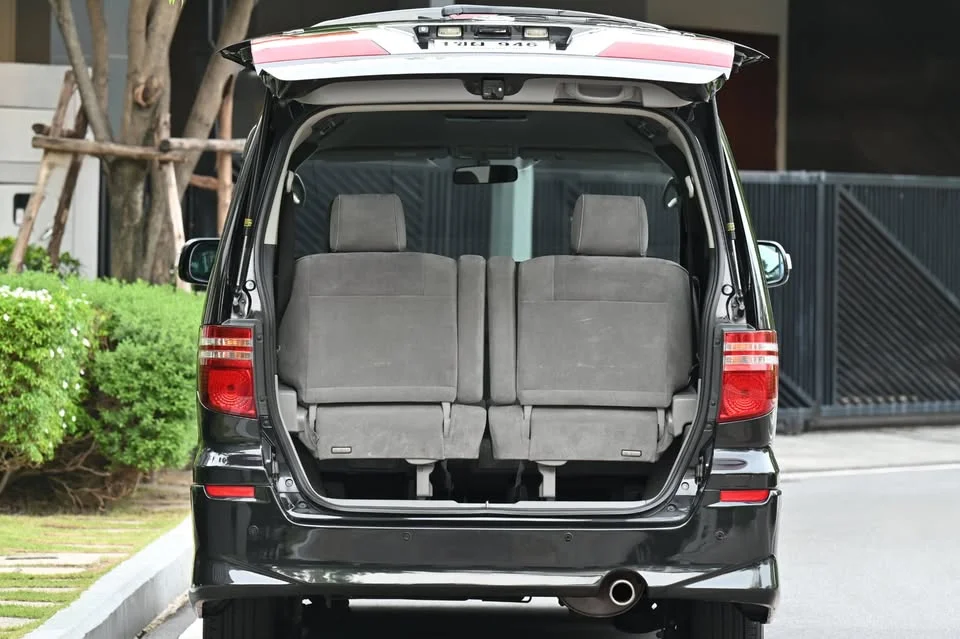 2011 Toyota Alphard, Vellfire I (AH10) 2