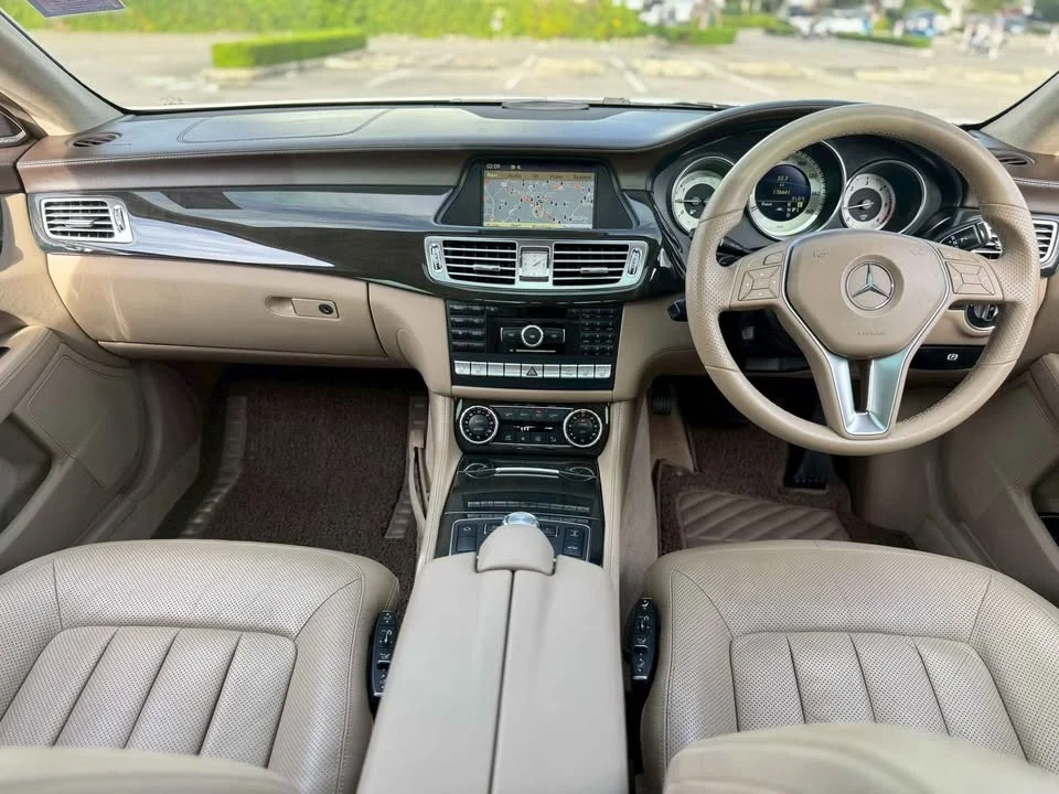 2012 Benz CLS-Class C218 3