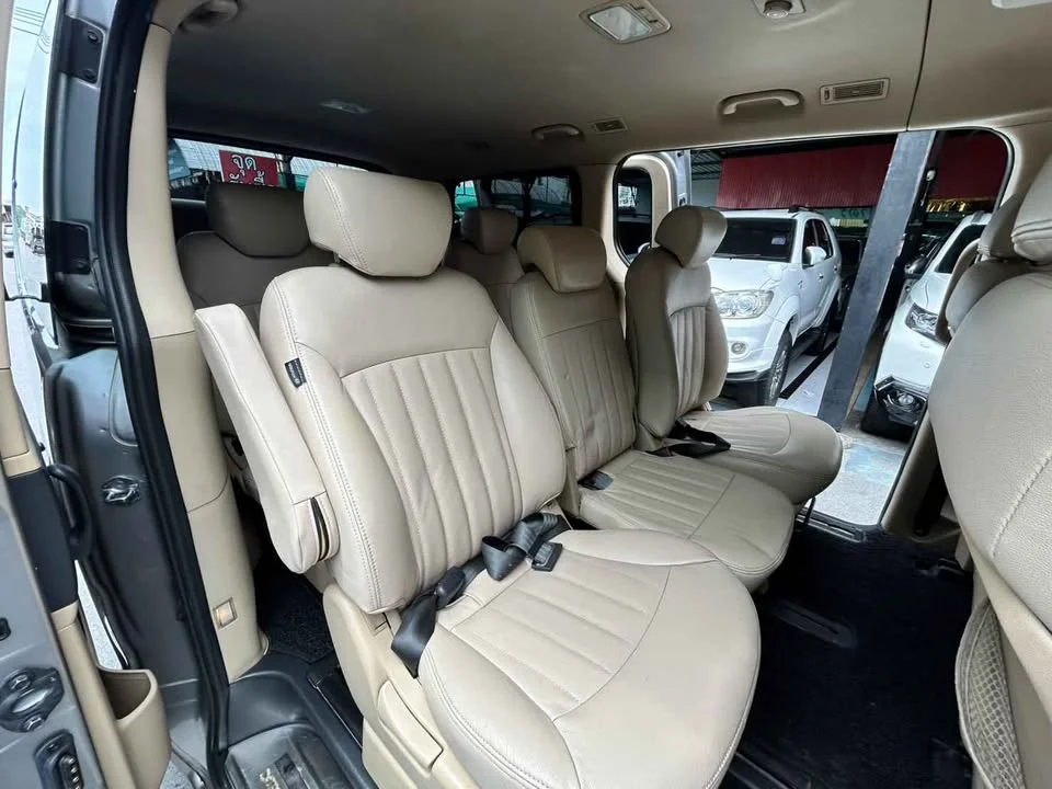 2012 Hyundai H-1 II 2