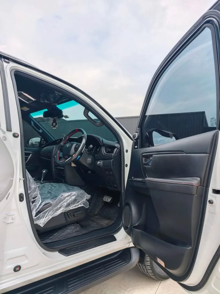 2023 Toyota Fortuner II 2