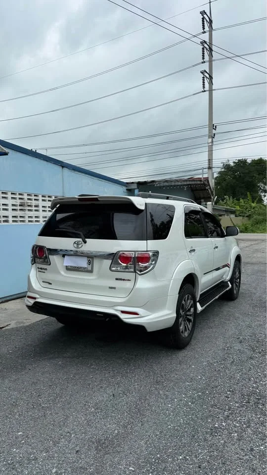 2014 Toyota Fortuner I 3