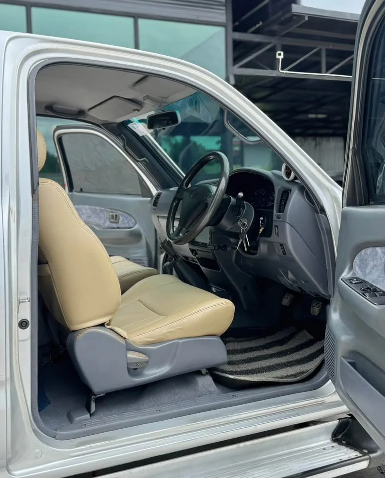 2002 Toyota Hilux Tiger VI 3