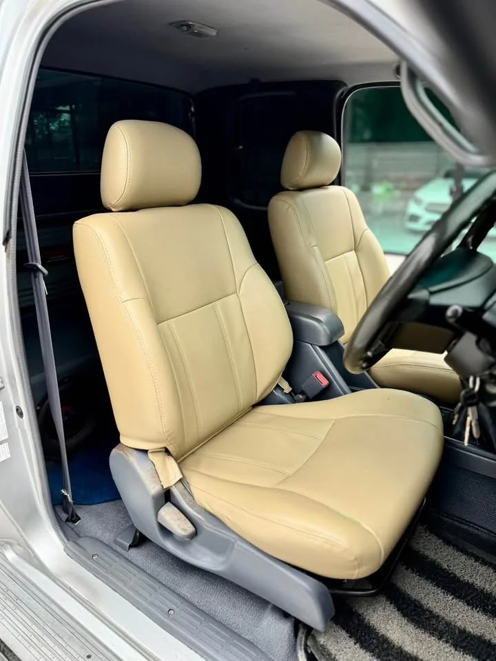 2002 Toyota Hilux Tiger VI 2