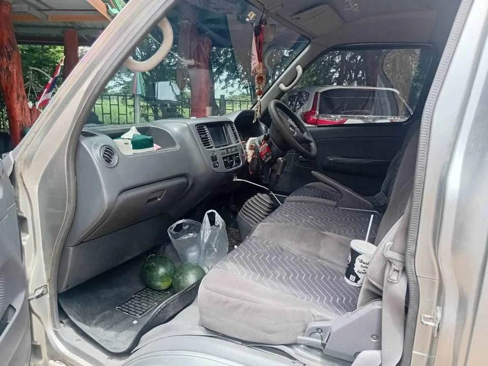 2005 Nissan Urvan V (E25) 2