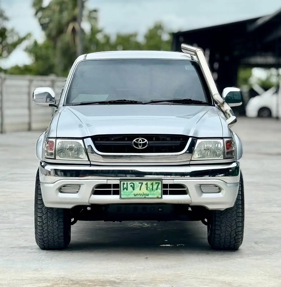 2002 Toyota Hilux Tiger VI 2
