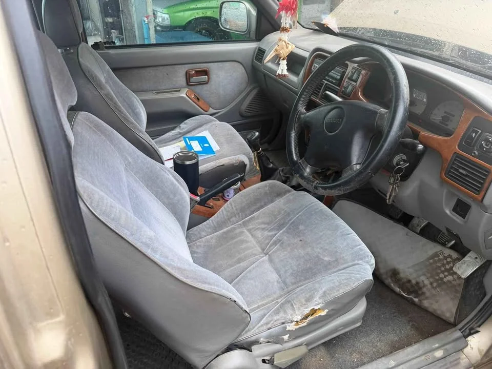 2001 Isuzu Faster Dragon Eyes III 2
