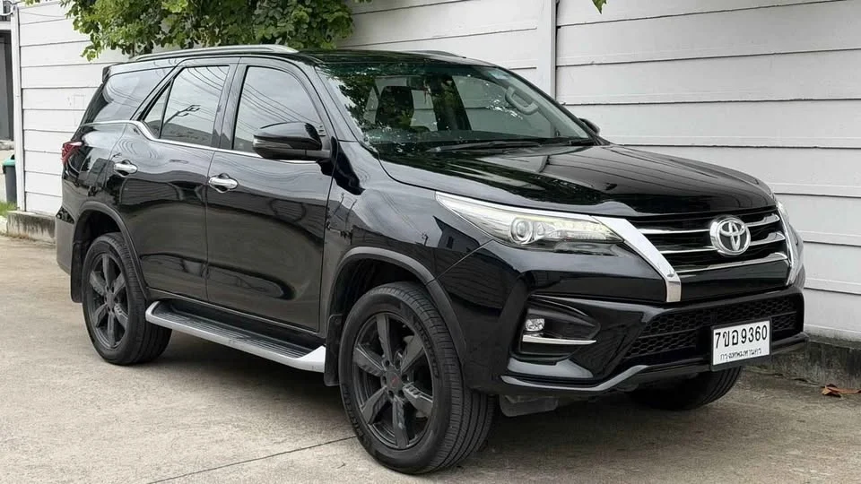 2019 Toyota Fortuner II 2