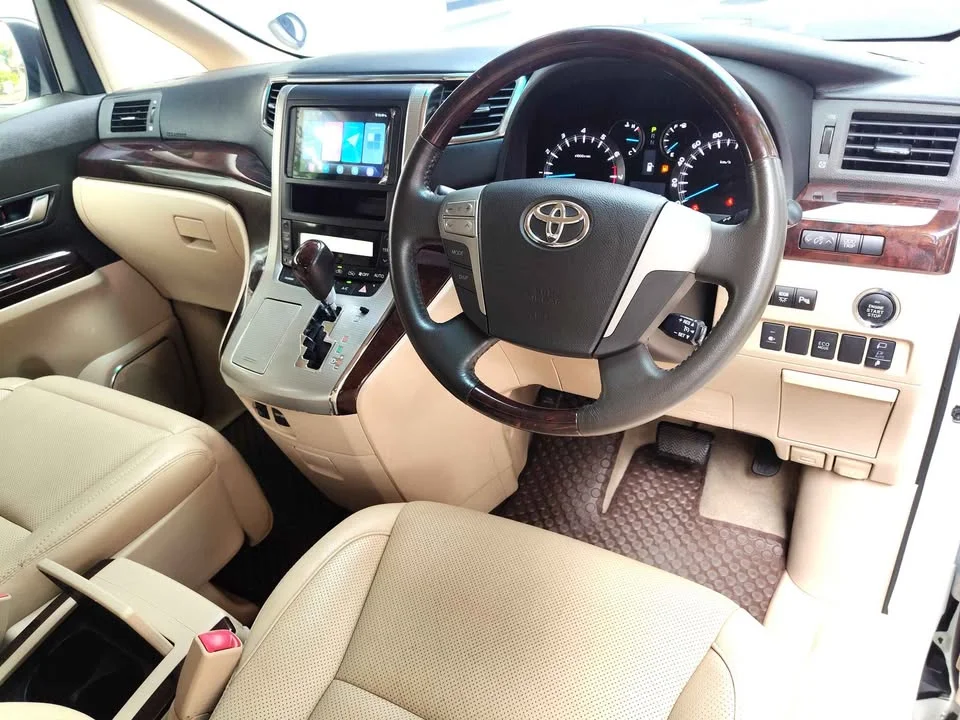 2012 Toyota Alphard, Vellfire II (AH20) 3