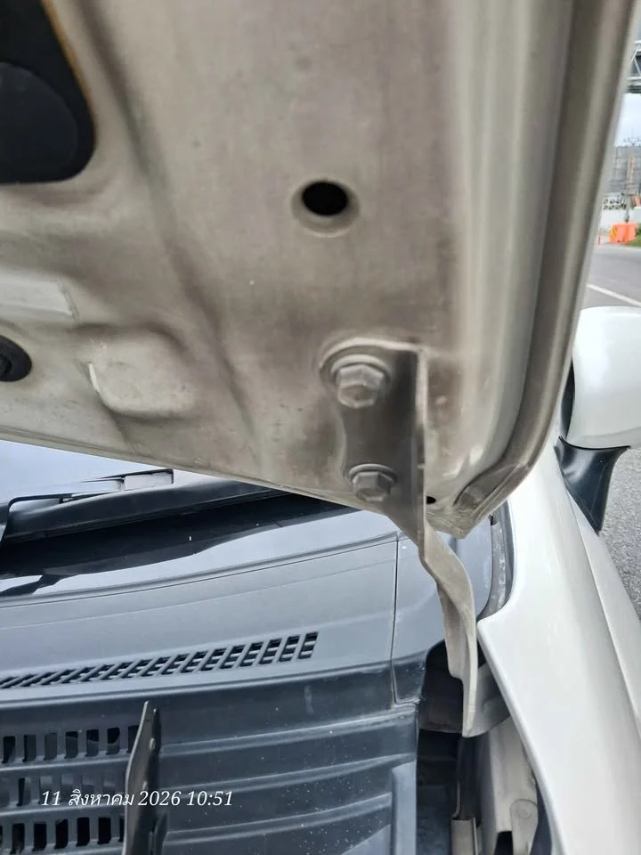 2012 Toyota Prius III 2