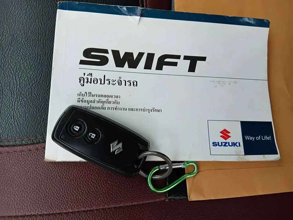 2001 Suzuki Swift I 2