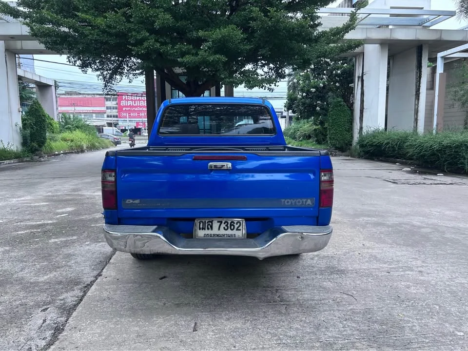 2004 Toyota Hilux Tiger VI 2
