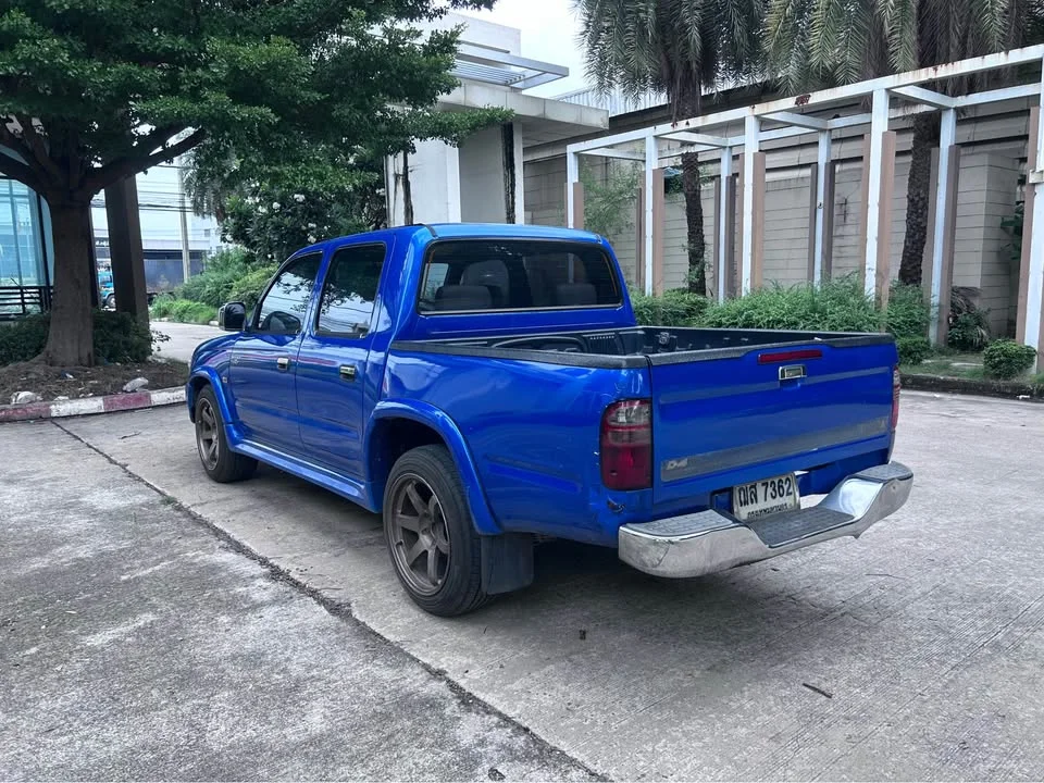 2004 Toyota Hilux Tiger VI 3