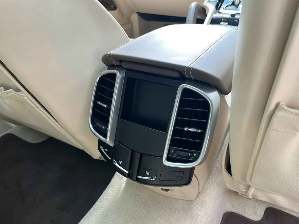 2011 Porsche Cayenne II 3