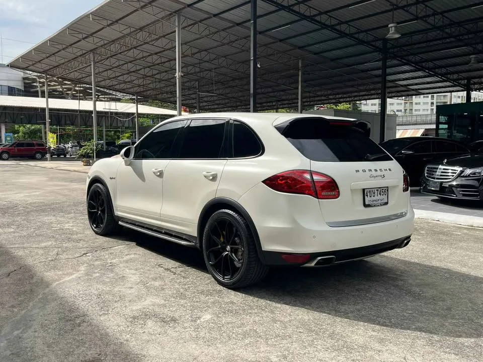 2011 Porsche Cayenne II 3