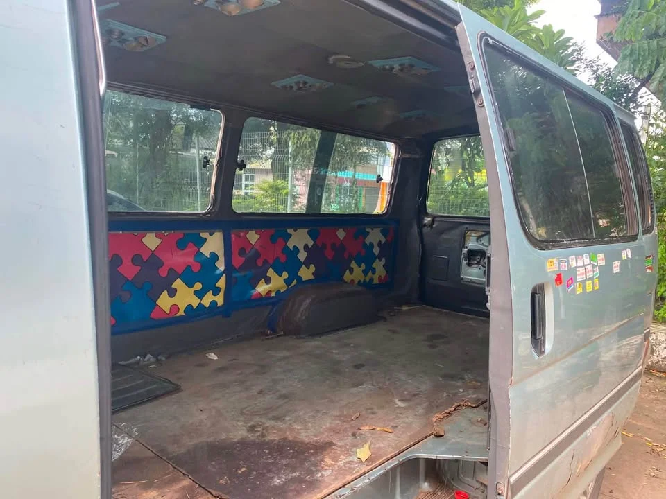 1995 Toyota Commuter IV (H100) 2