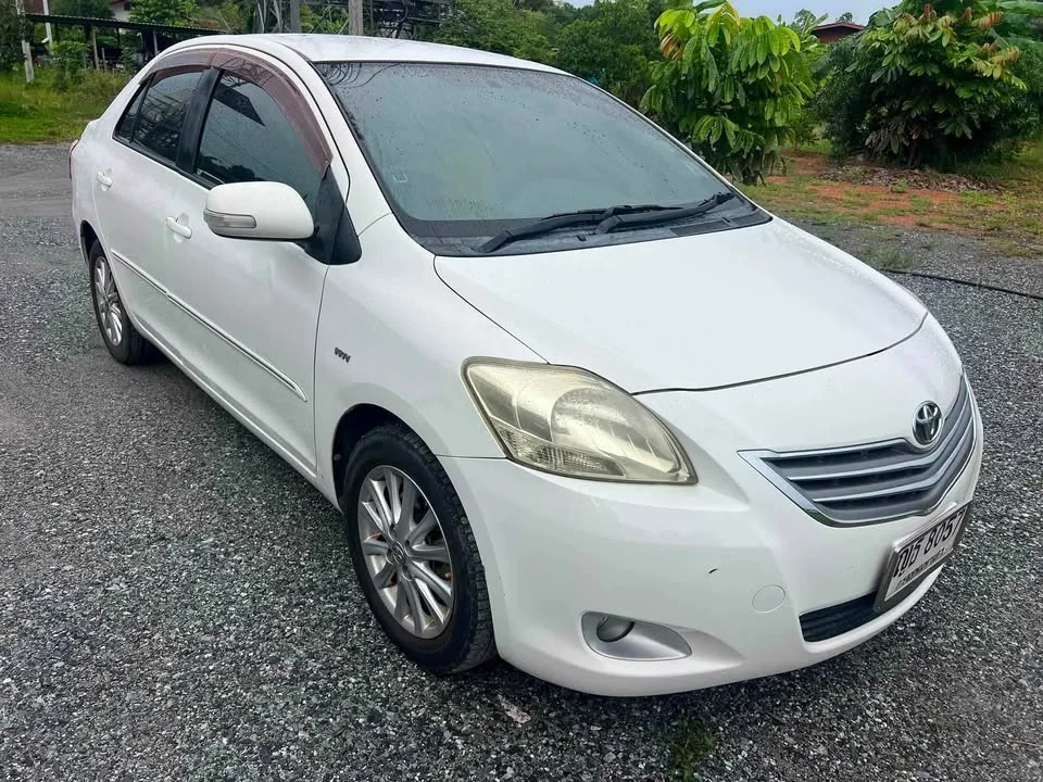 2011 Toyota Vios II 2