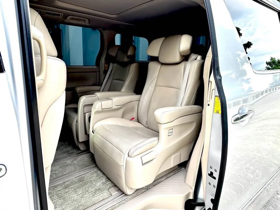 2014 Toyota Alphard, Vellfire II (AH20) 3