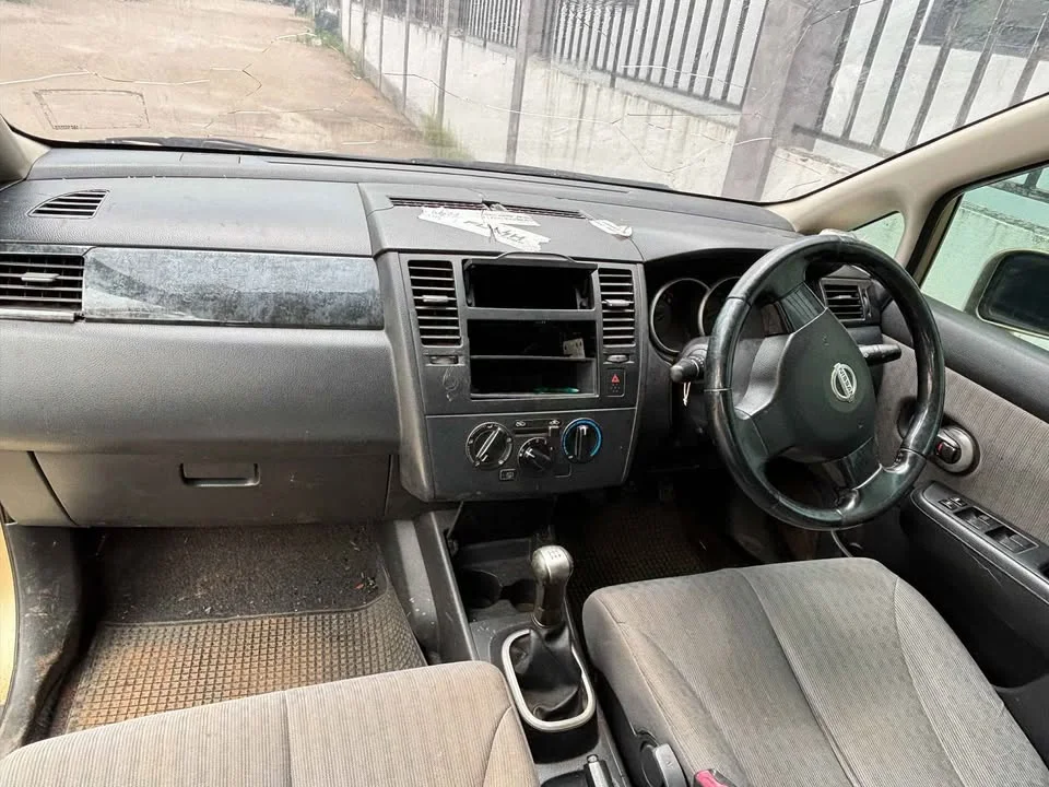2008 Nissan Tiida I (C11) 3