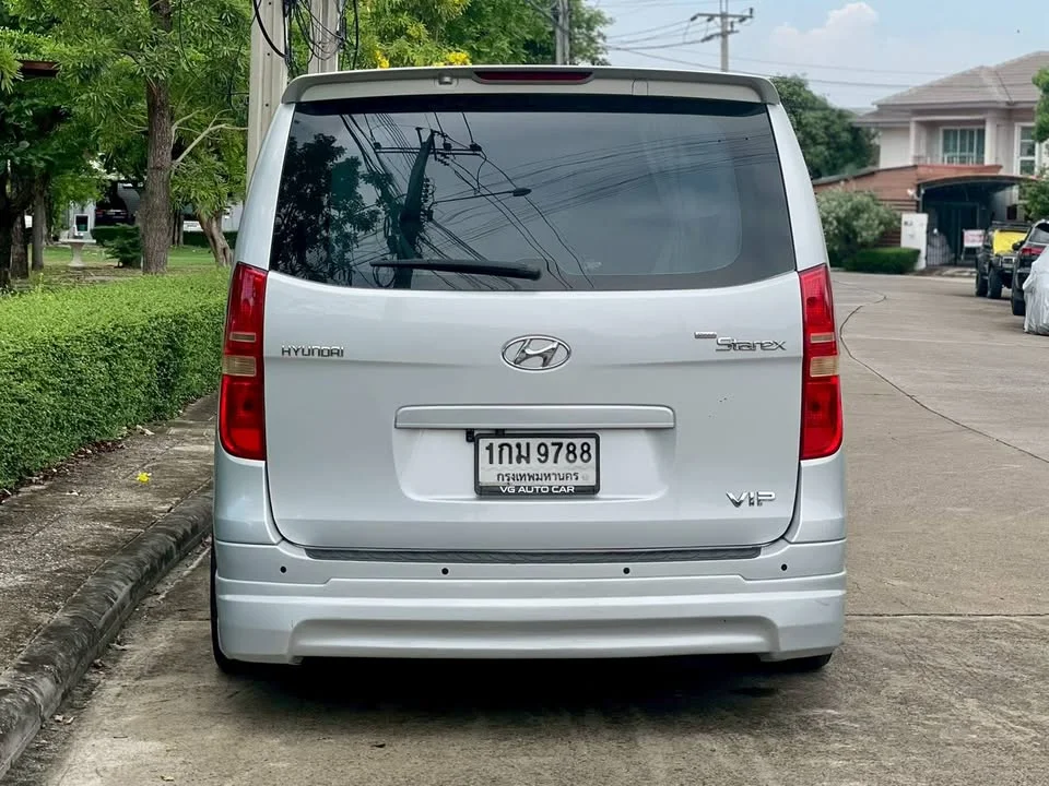 2011 Hyundai H-1 II 2
