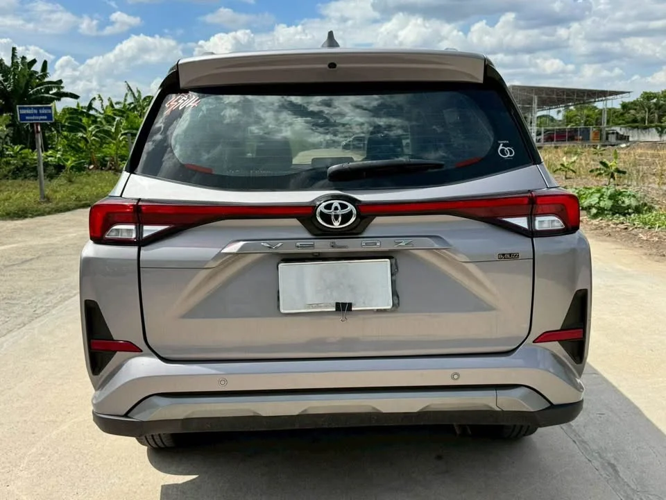 2023 Toyota Veloz III 3