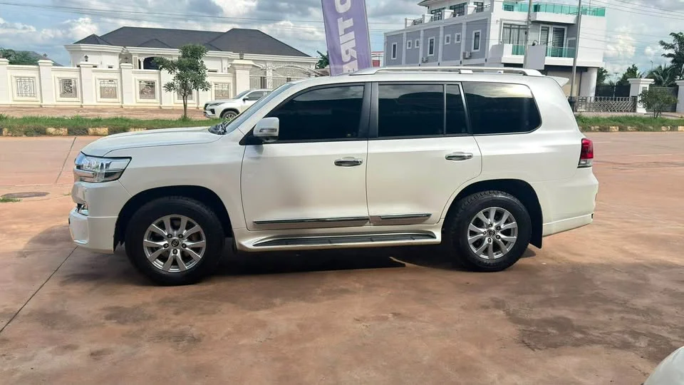 2019 Toyota Land Cruiser J200 2