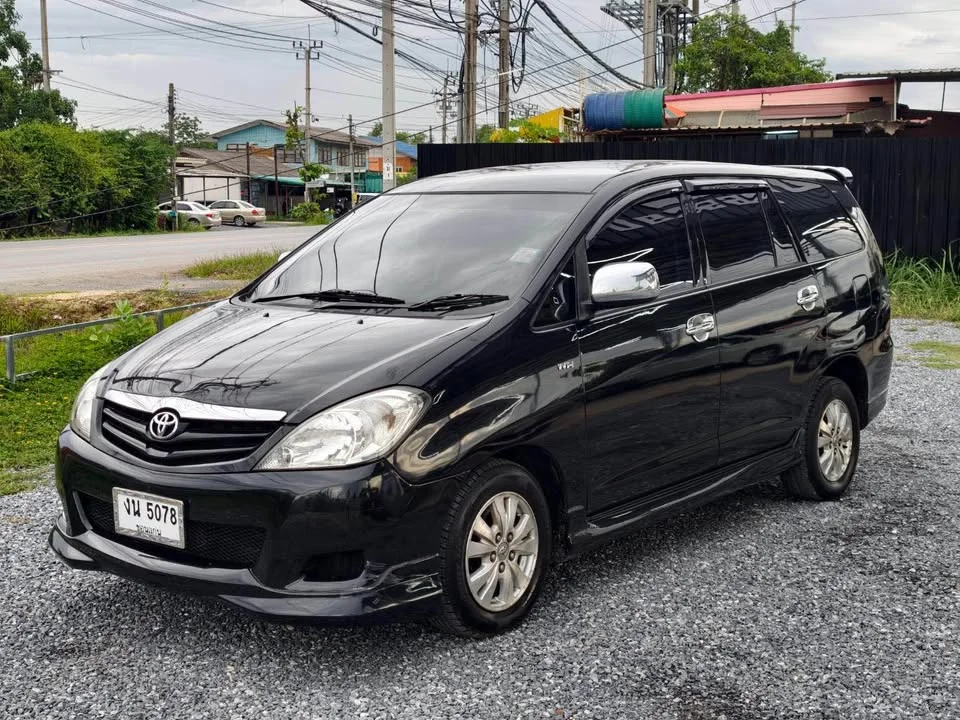 2007 Toyota Innova I 3