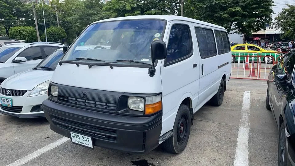 1995 Toyota Commuter IV (H100) 2