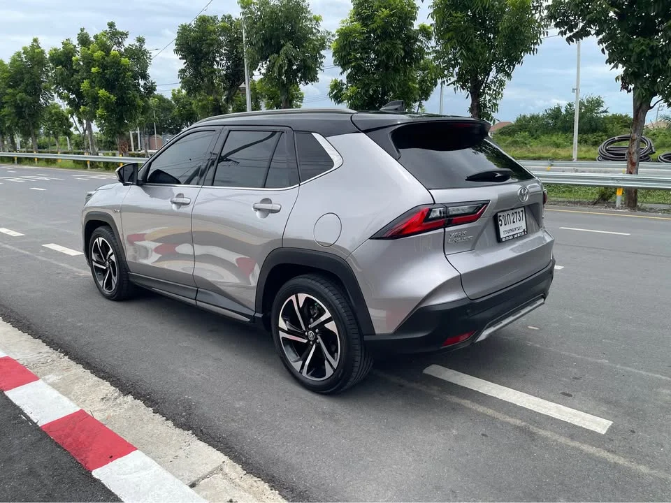 2023 Toyota Yaris Cross AC200 2