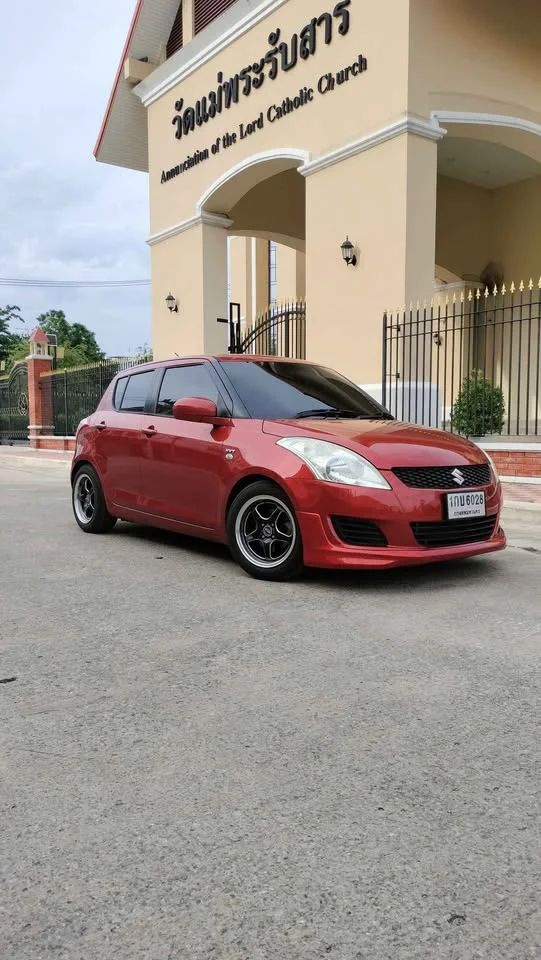 2012 Suzuki Swift II 2