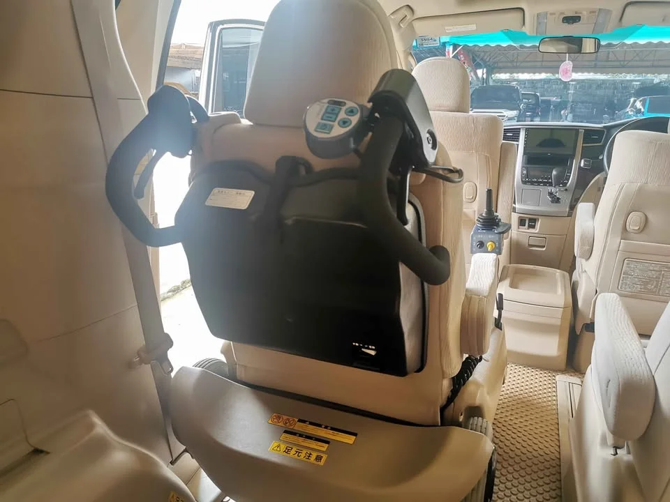 2013 Toyota Alphard, Vellfire II (AH20) 2