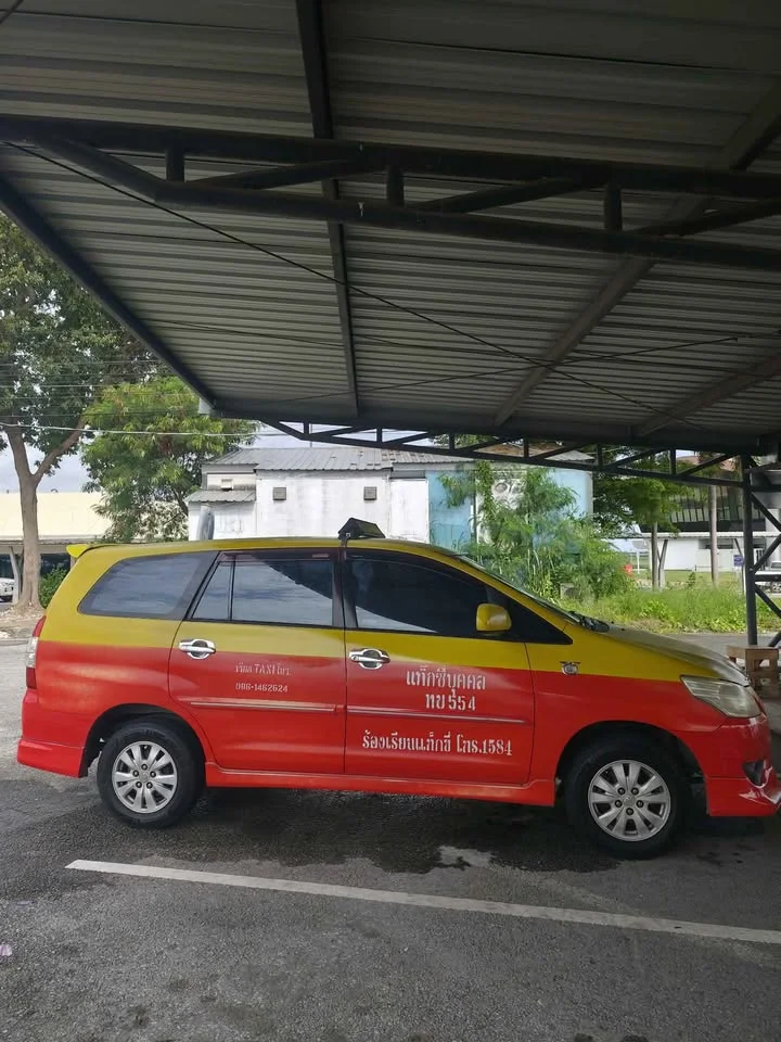 2023 Toyota Innova I 3