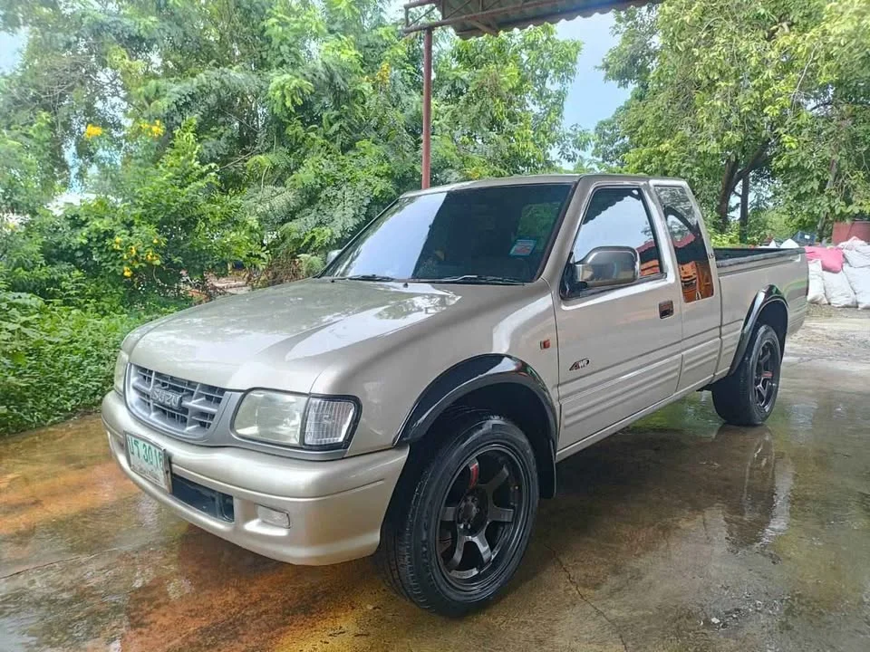 2001 Isuzu Faster Dragon Eyes III 3