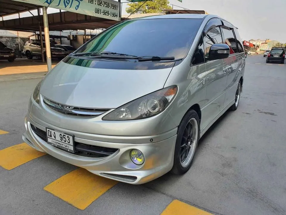 2001 Toyota Estima II 2