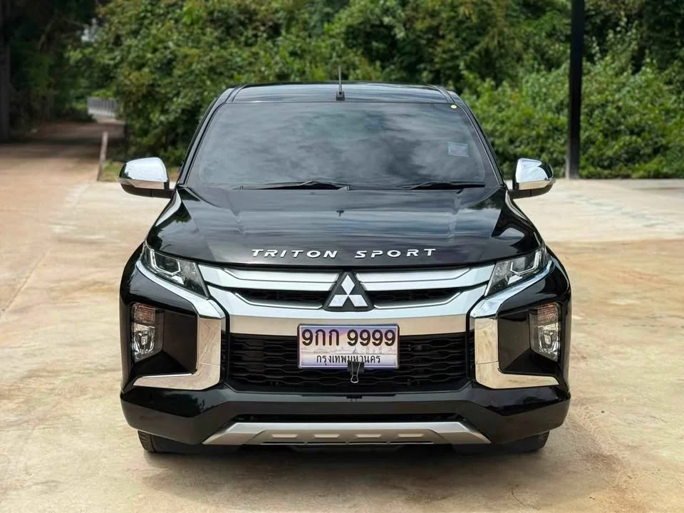 2022 Mitsubishi Triton V 3