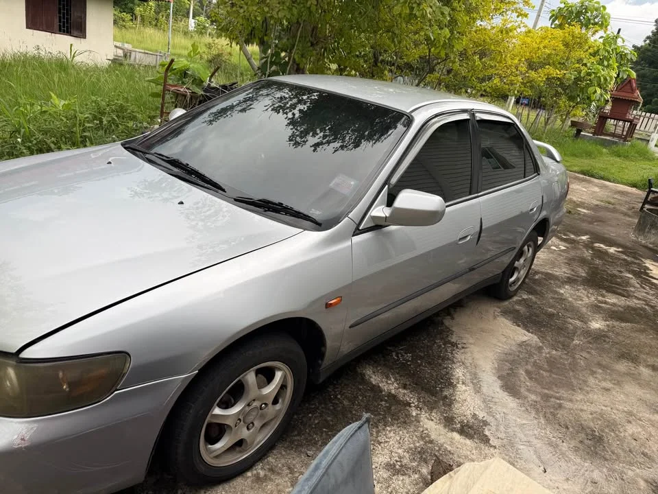 2000 Honda Accord VI 3