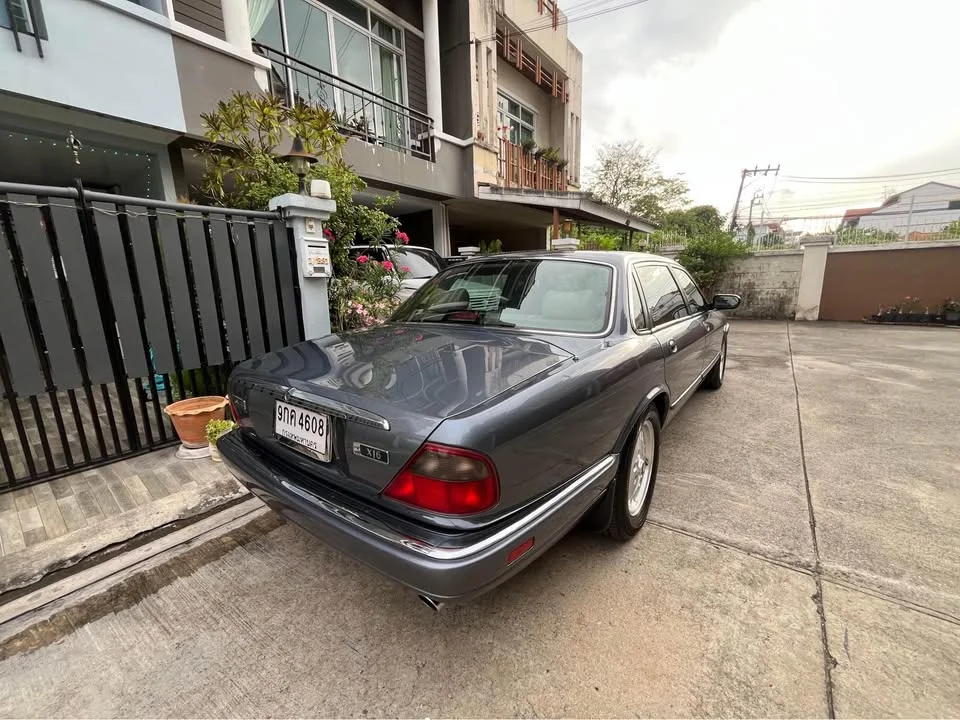 1997 Jaguar XJ X300, X308 2