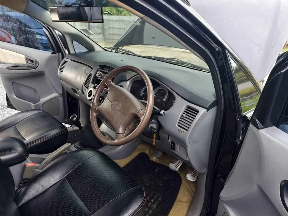 2007 Toyota Innova I 2
