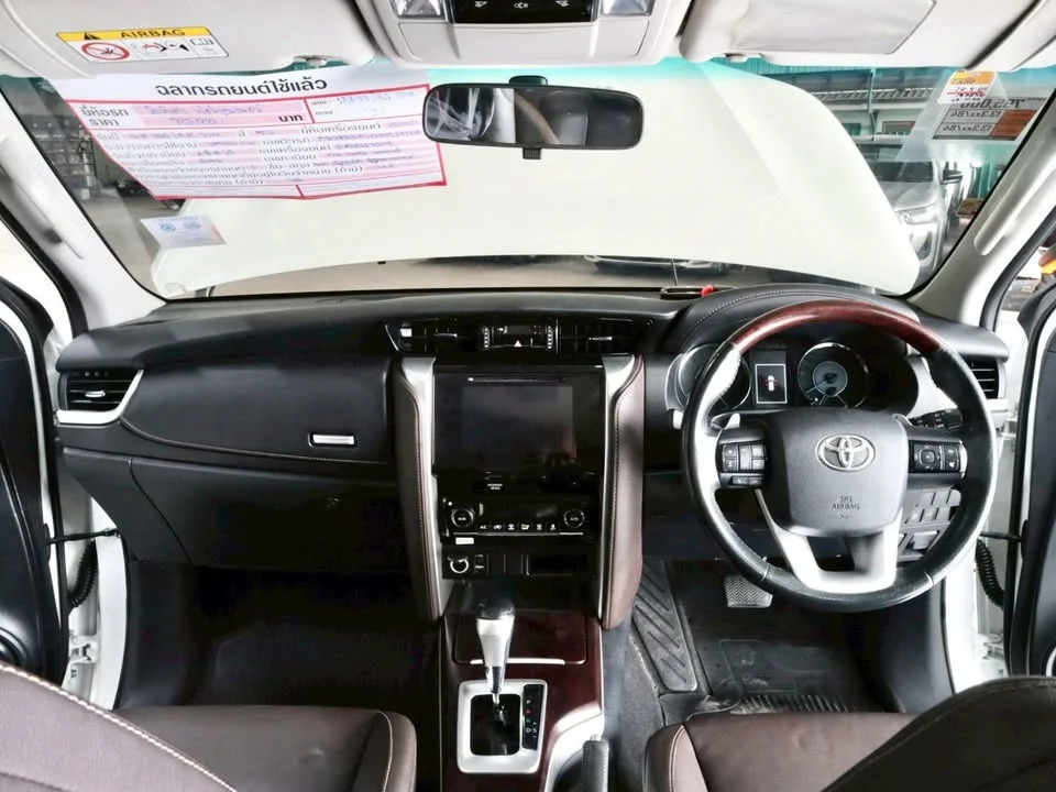 2019 Toyota Fortuner II 3