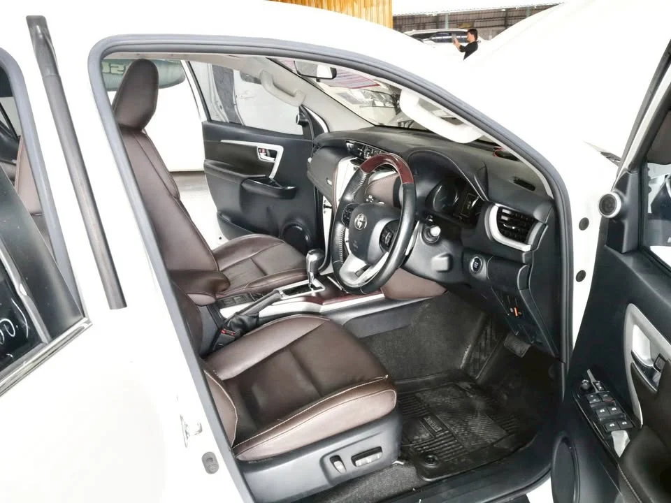 2019 Toyota Fortuner II 2