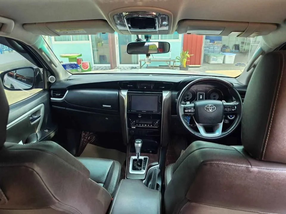 2019 Toyota Fortuner II 2