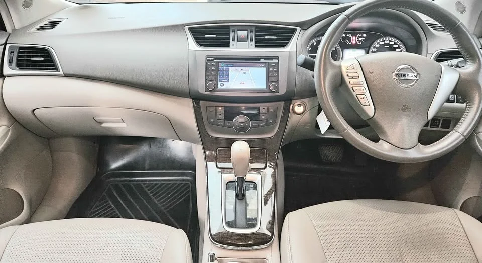 2012 Nissan Sylphy III (B17) 2