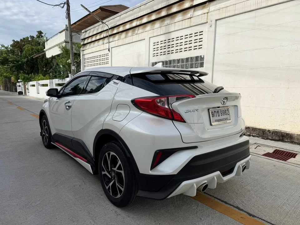 2019 Toyota C-HR I 3