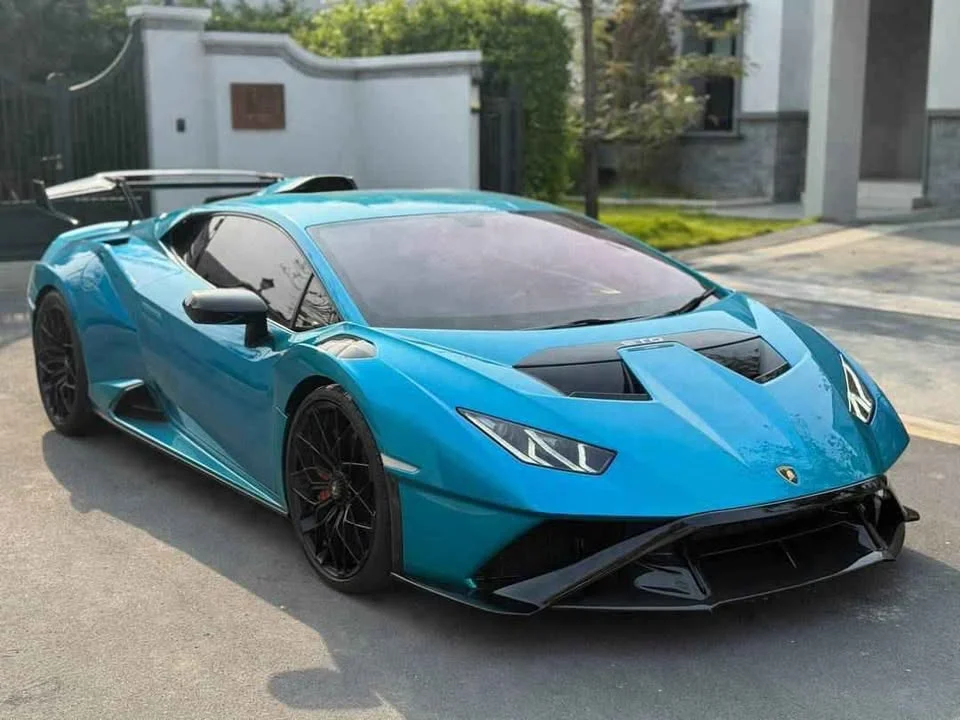 2022 Lamborghini Huracan 2